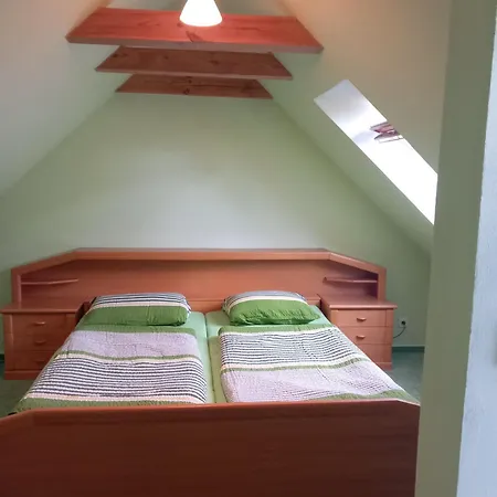 Jaroslav Ambroz Elvomont Apartmán *