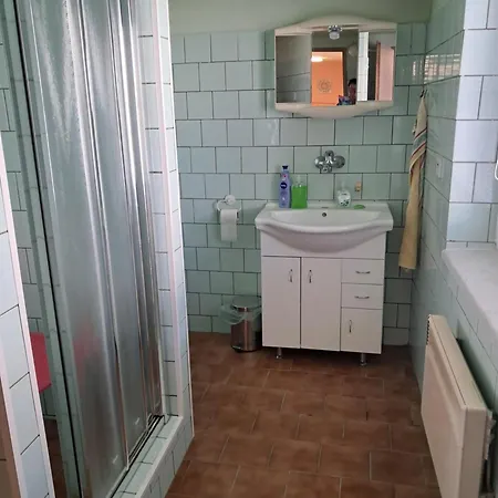 Jaroslav Ambroz Elvomont Apartment *