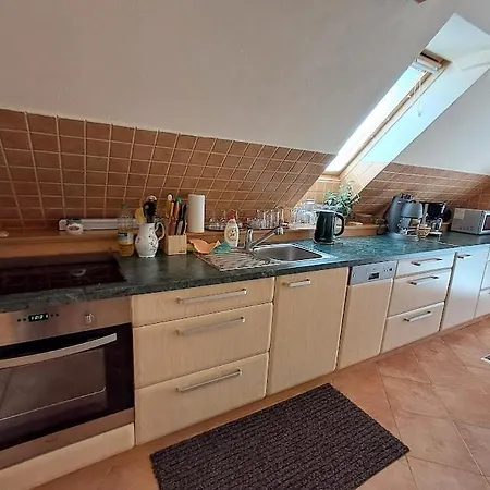 Jaroslav Ambroz Elvomont Apartament