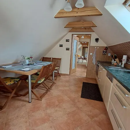 Jaroslav Ambroz Elvomont Chlum u Trebone